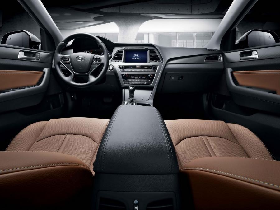  Hyundai Sonata 2014 года  (фото 17 из 19)